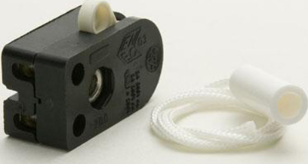 Pull Switch, c/w Cord & Toggle