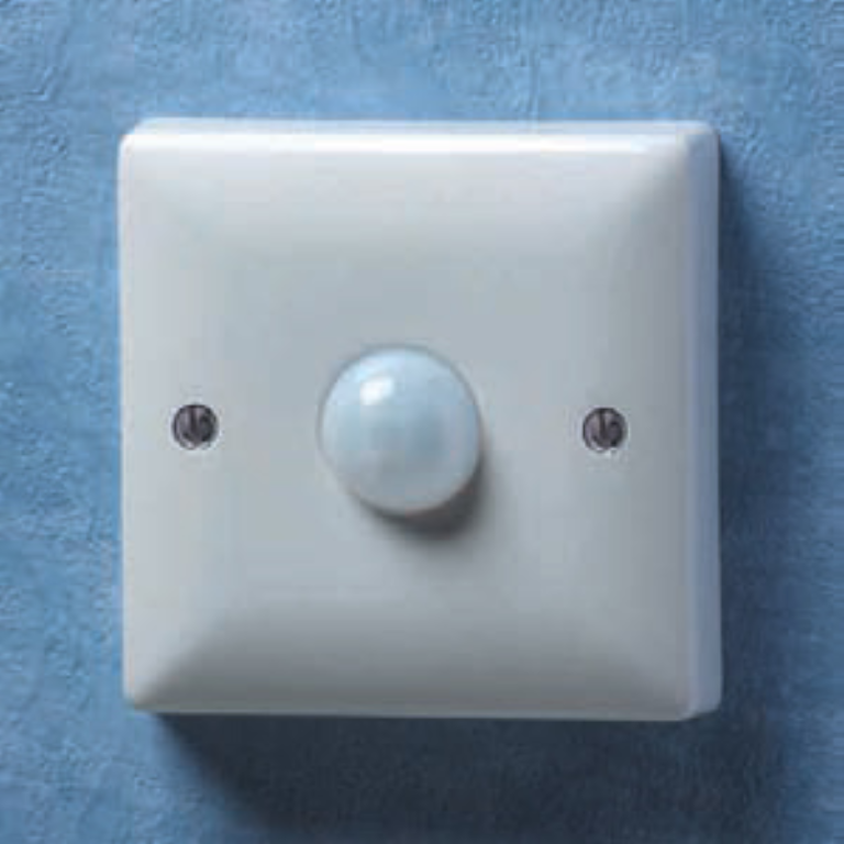 Occupancy Switch, PIR Wall/Ceiling 3 Wire Fluorescent