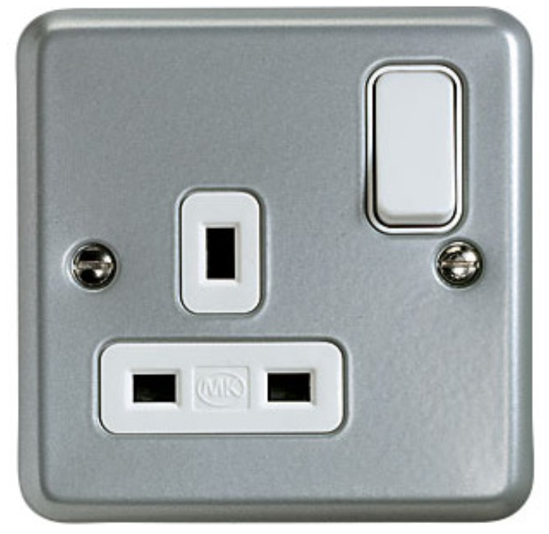 Socket, 1 Gang Switched DP Dual Earth