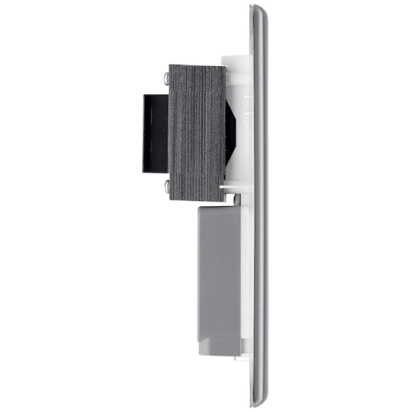 Shaver Socket, Dual Voltage c/w White Insert - Image 2