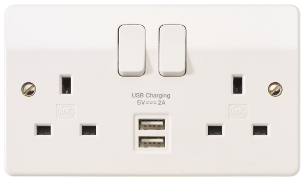 Socket, 2 Gang Switched DP, c/w 2 Port USB Charger