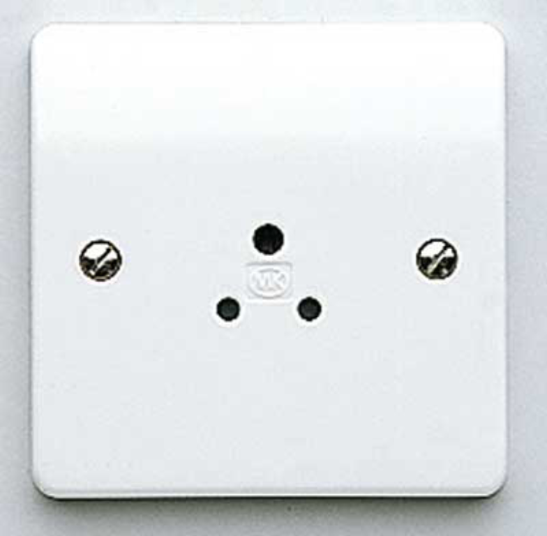 Socket, 1 Gang Unswitched 3 Pin Round