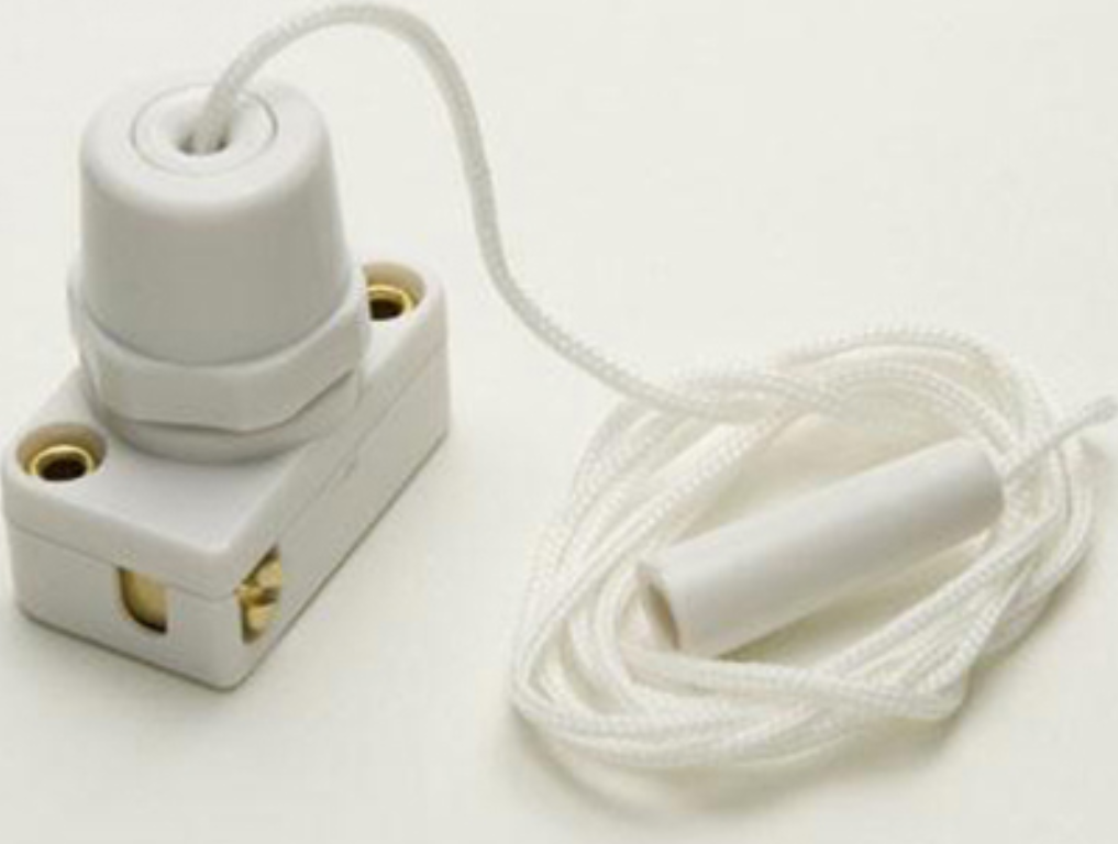 Pull Switch, Center Pull c/w Pull Cord & Toggle