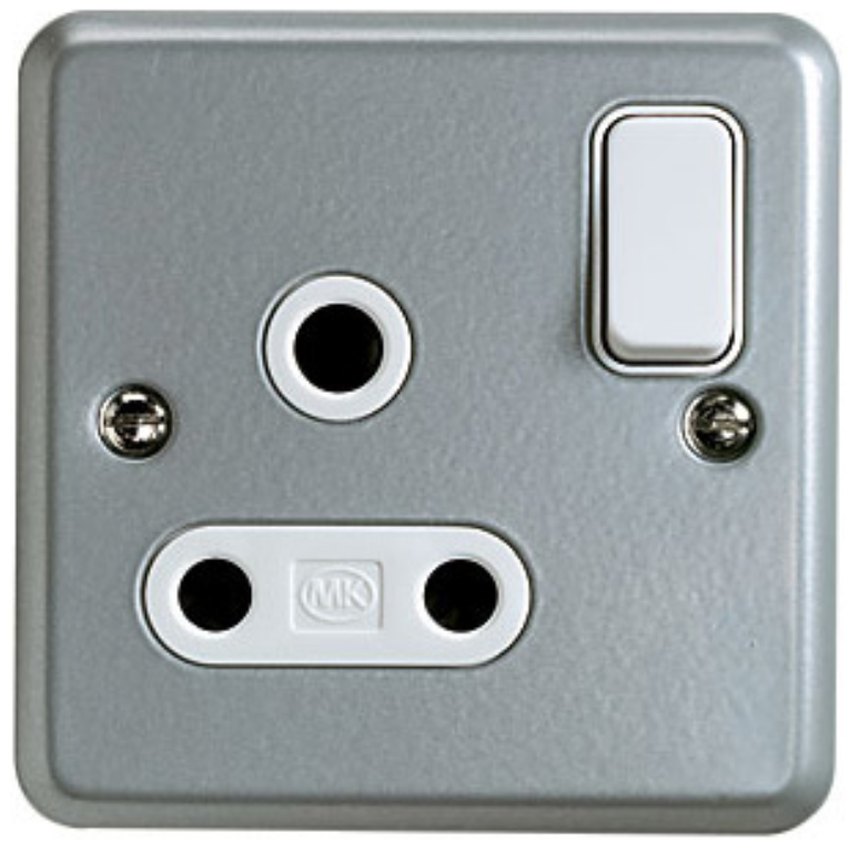 Socket, 1 Gang Switched DP 3 Pin Round