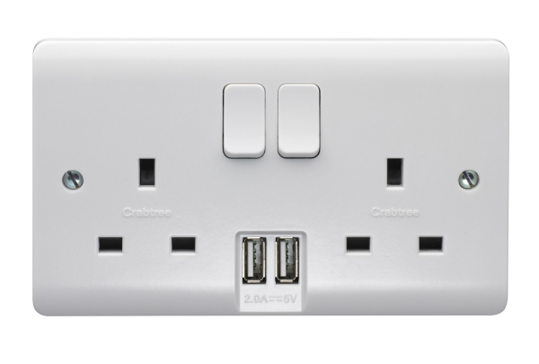 Socket, 2 Gang DP Switched Dual Earth, c/w 2x2.1A USBs
