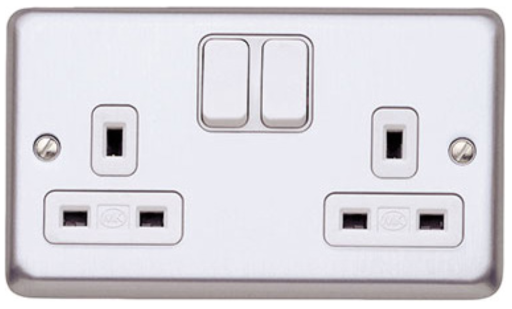 Socket, 2 Gang Switched DP