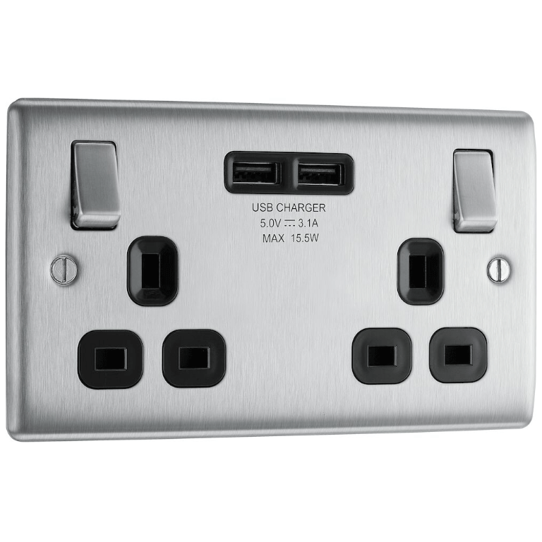 Socket, Switched 2 Gang c/w 2 USB, Black Insert