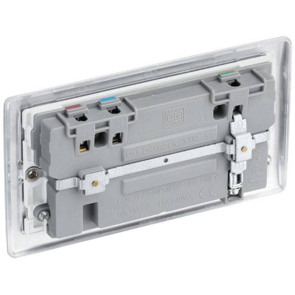 Socket, Switched 2 Gang c/w 2 USB, White Insert - Image 3