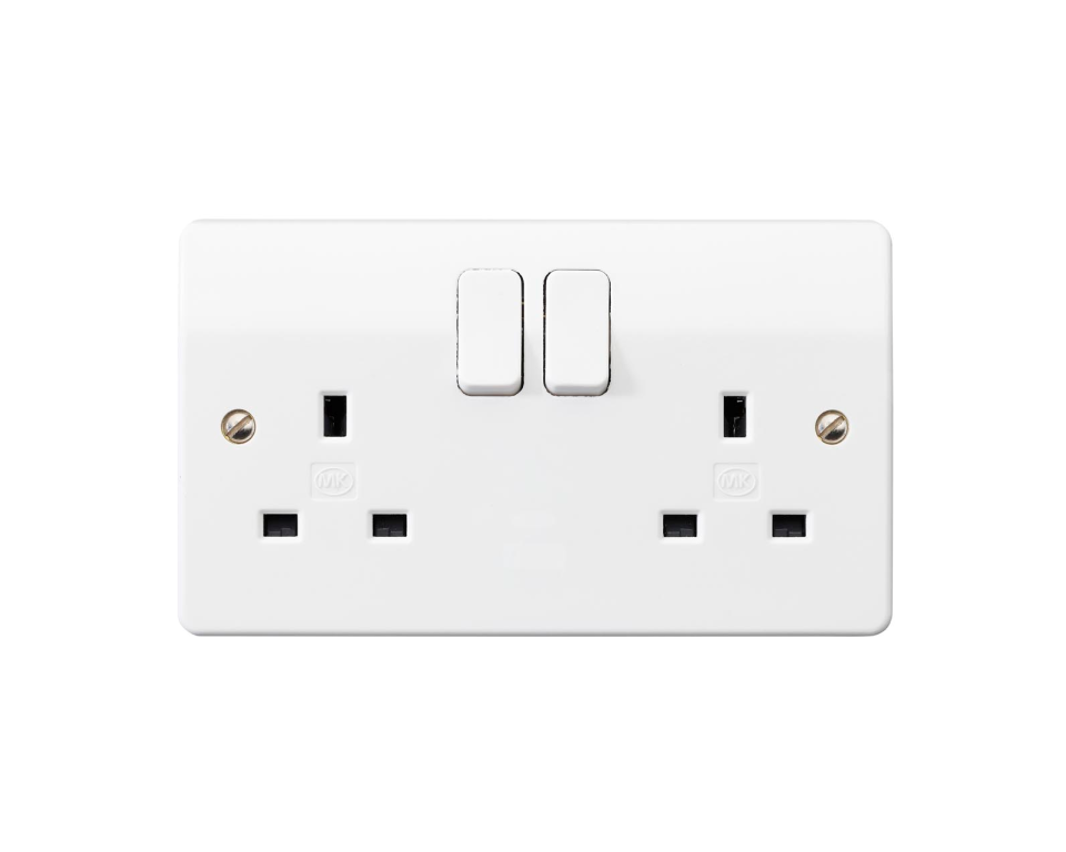 Socket, 2 Gang Switched DP, Screwless Terminals