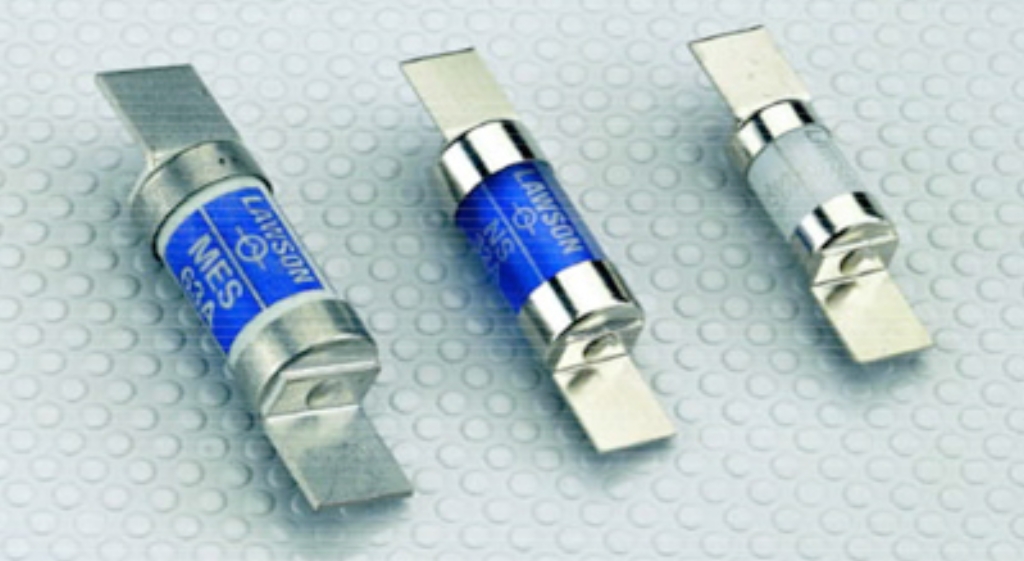 Fuse, CDS Compact Dimension, c/w Offset Bladed Connections