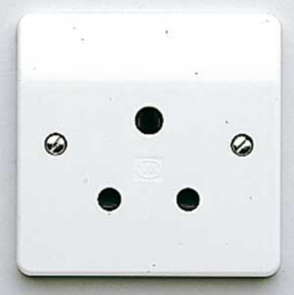 Socket, 1 Gang Unswitched 3 Pin Round