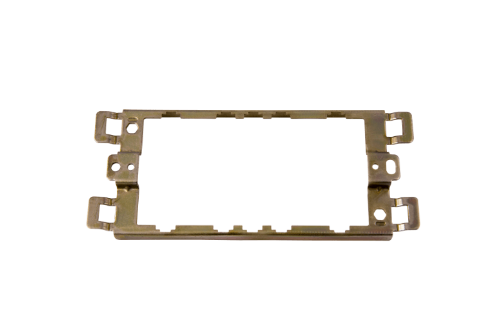 Yoke, 3 & 4 Module Universal