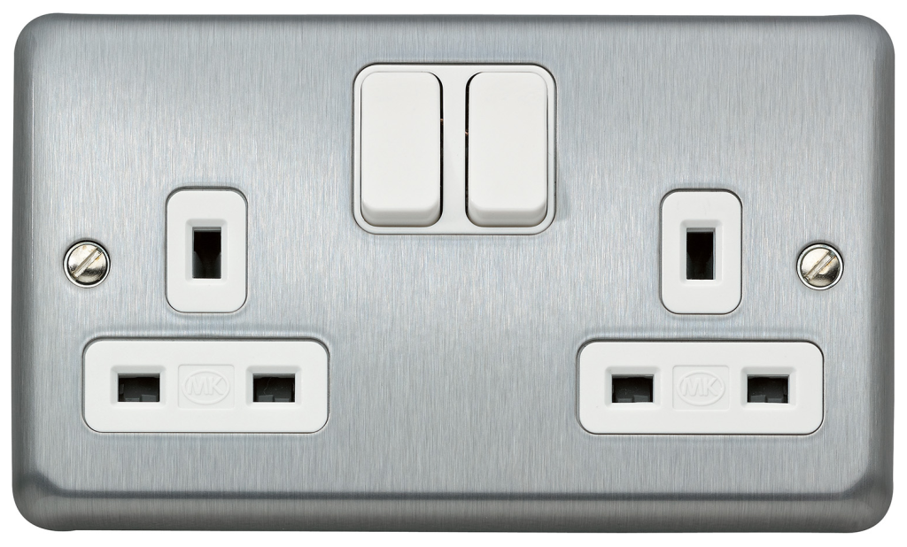 Socket, 2 Gang Switched DP