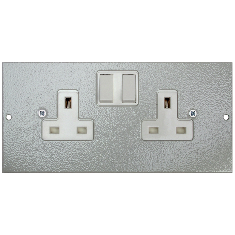 Socket, Switched 2 Gang